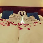 Retro Hotel